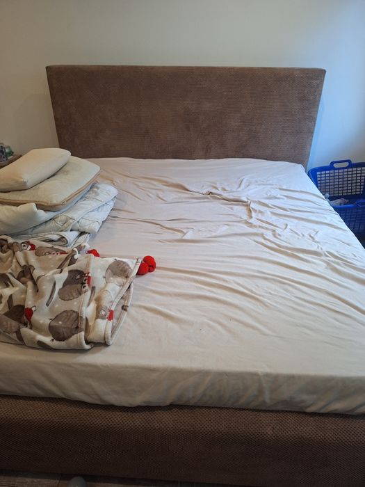 Łóżko 180x200 obicie