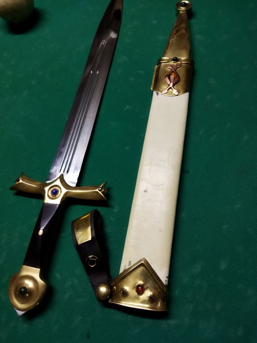 Кинжал меч амазонки