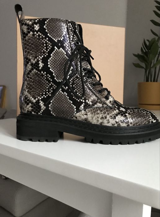 Estro черевики ботинки сапоги