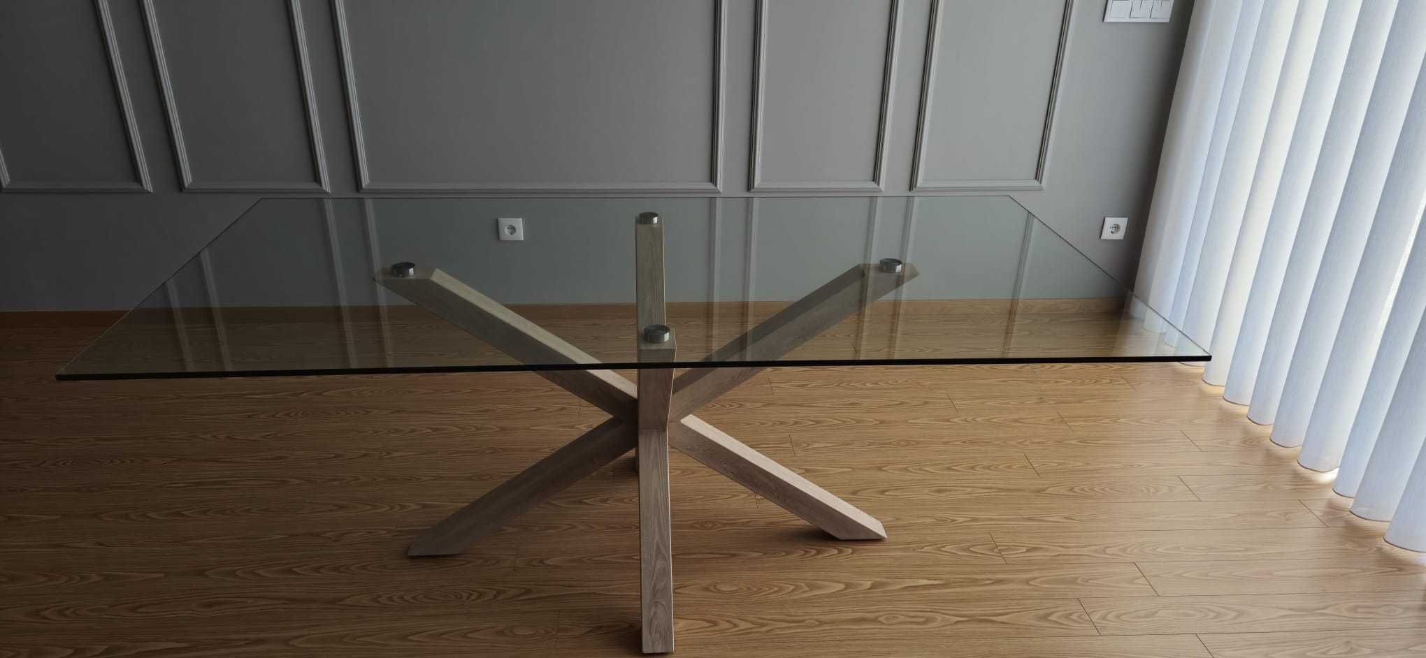 Mesa de Jantar em vidro