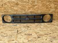 Suzuki samurai atrapa grill