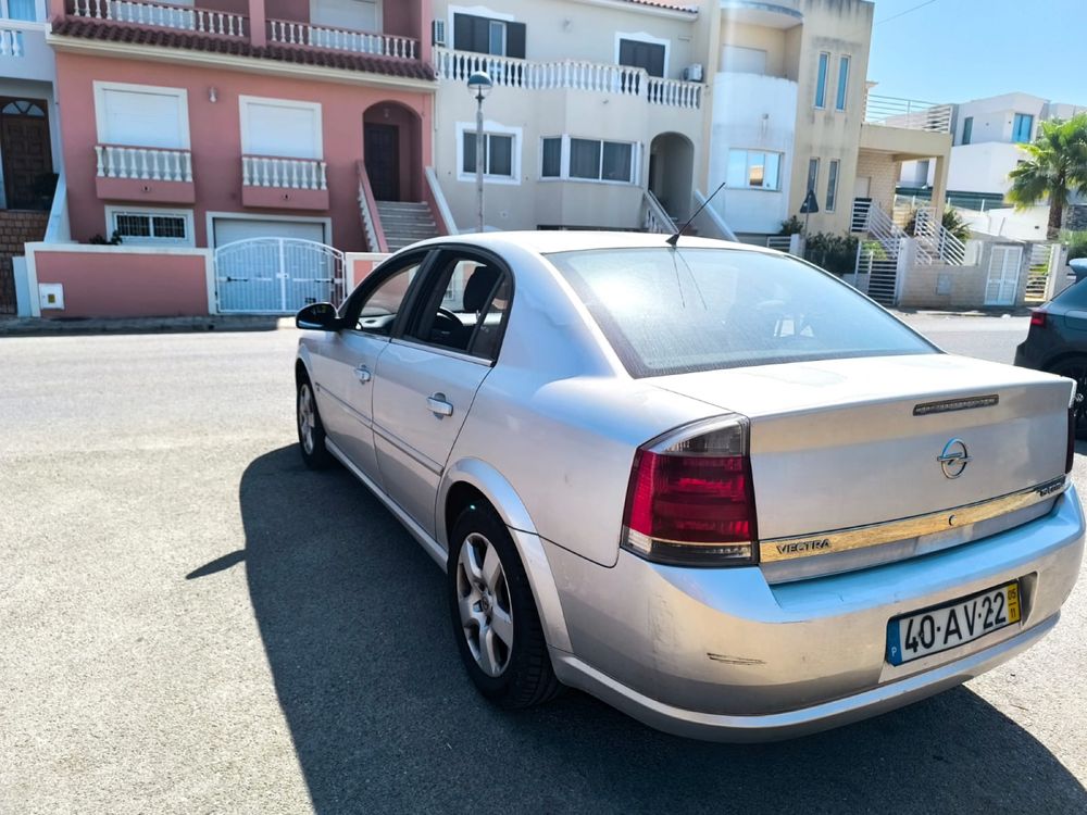 Opel Vectra 1.9 CDTI a gasóleo 2005