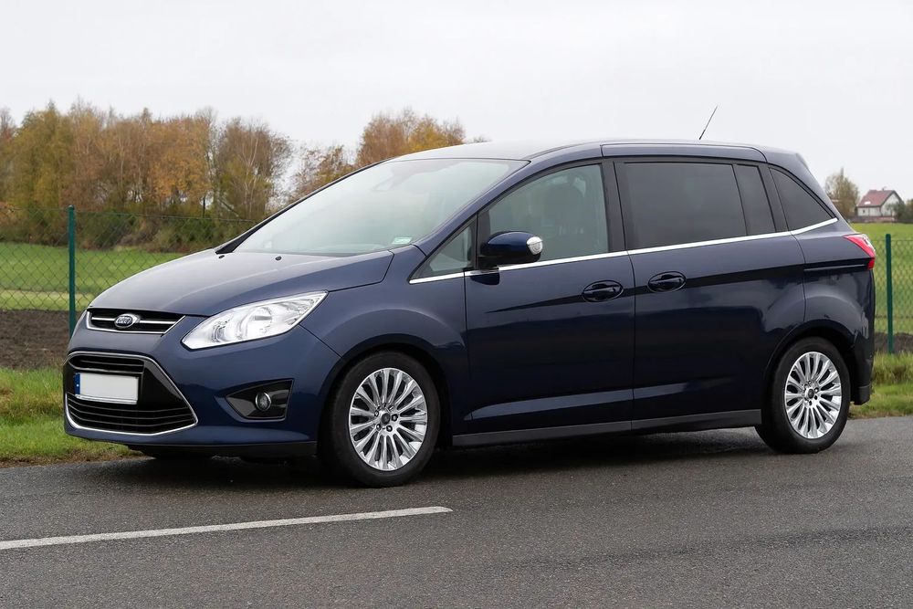 Ford Grand C-MAX Ford Grand C-Max 2011 – 1.6 Benzyna – 6-osobowy