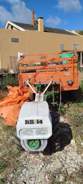 Tractor PGS com alfaias 14cv