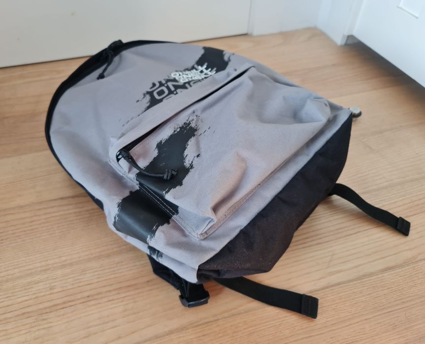 Mochila ONeill cinzenta