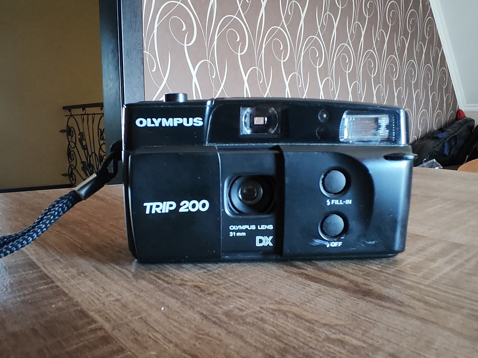 Винтажный плёночный фотоаппарат Olympus Trip 200 Япония