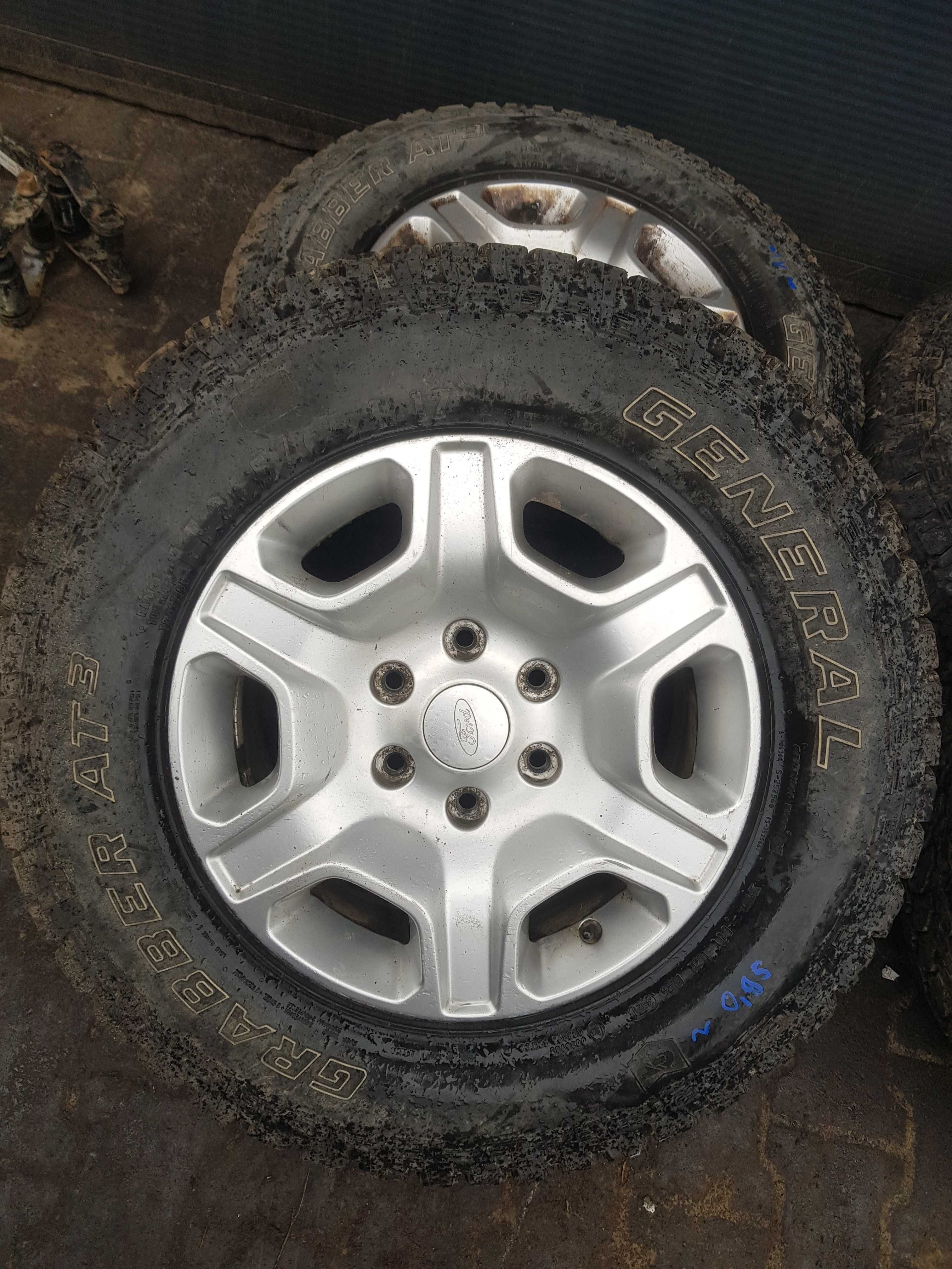 Ranger 3.2 2018r alufelgi 8.0xJ17 General Grabber AT3 265/65 R17