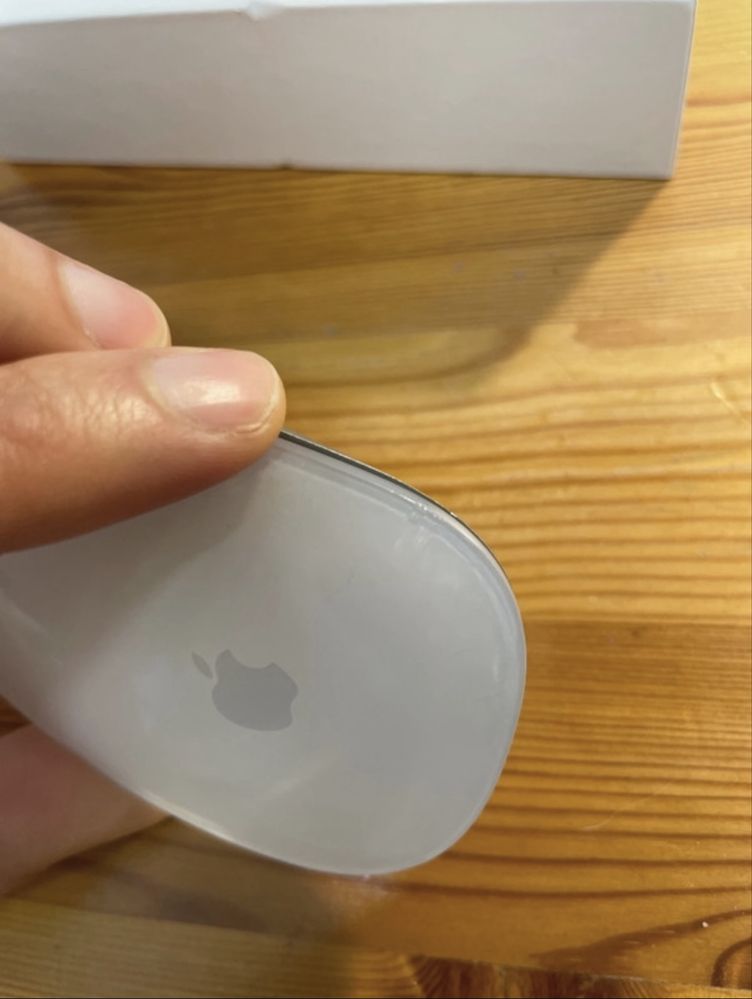 Magic Mouse 2 na caixa