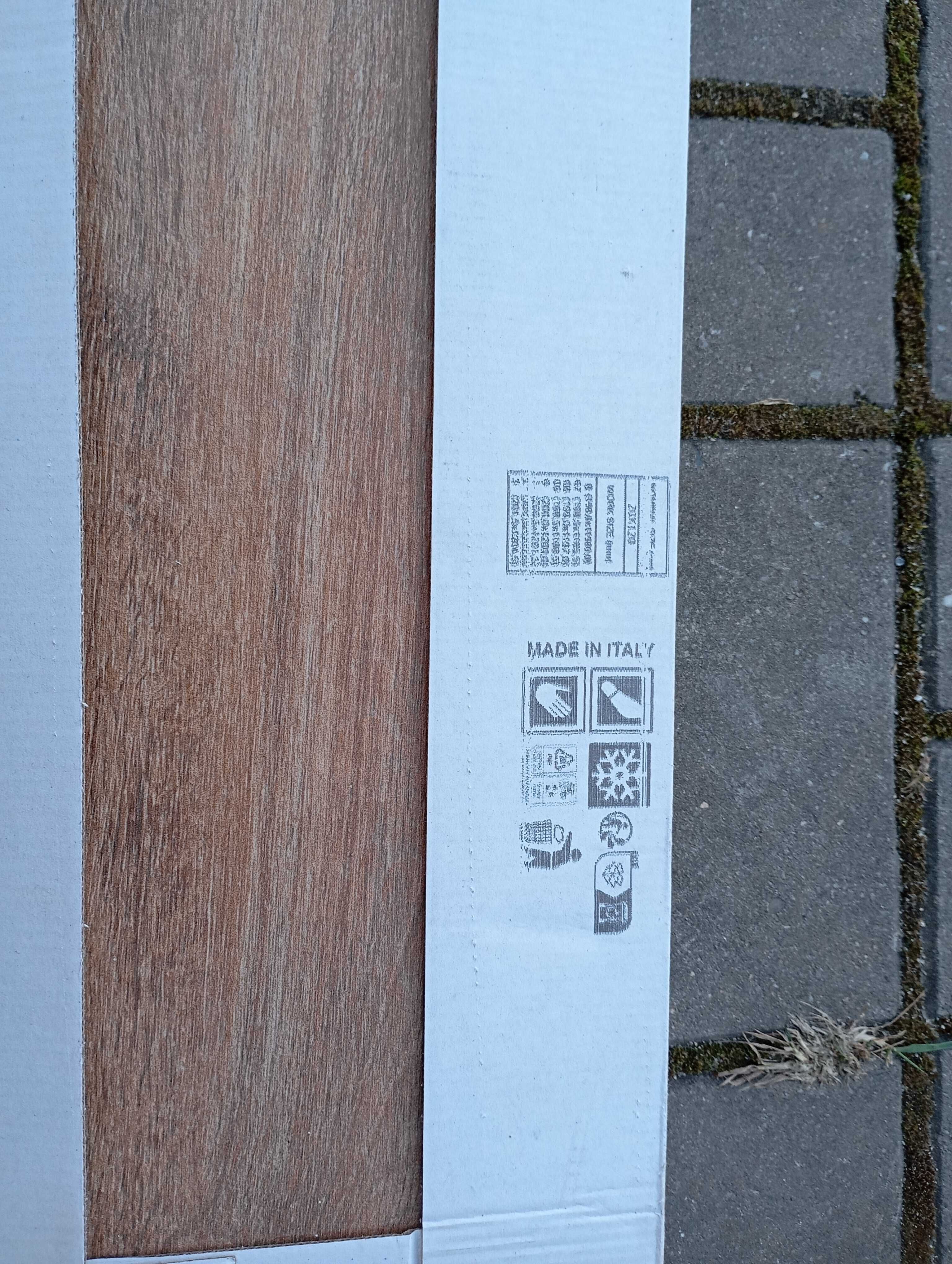 Płytki drewnopodobne / gres podłogowy 20x120