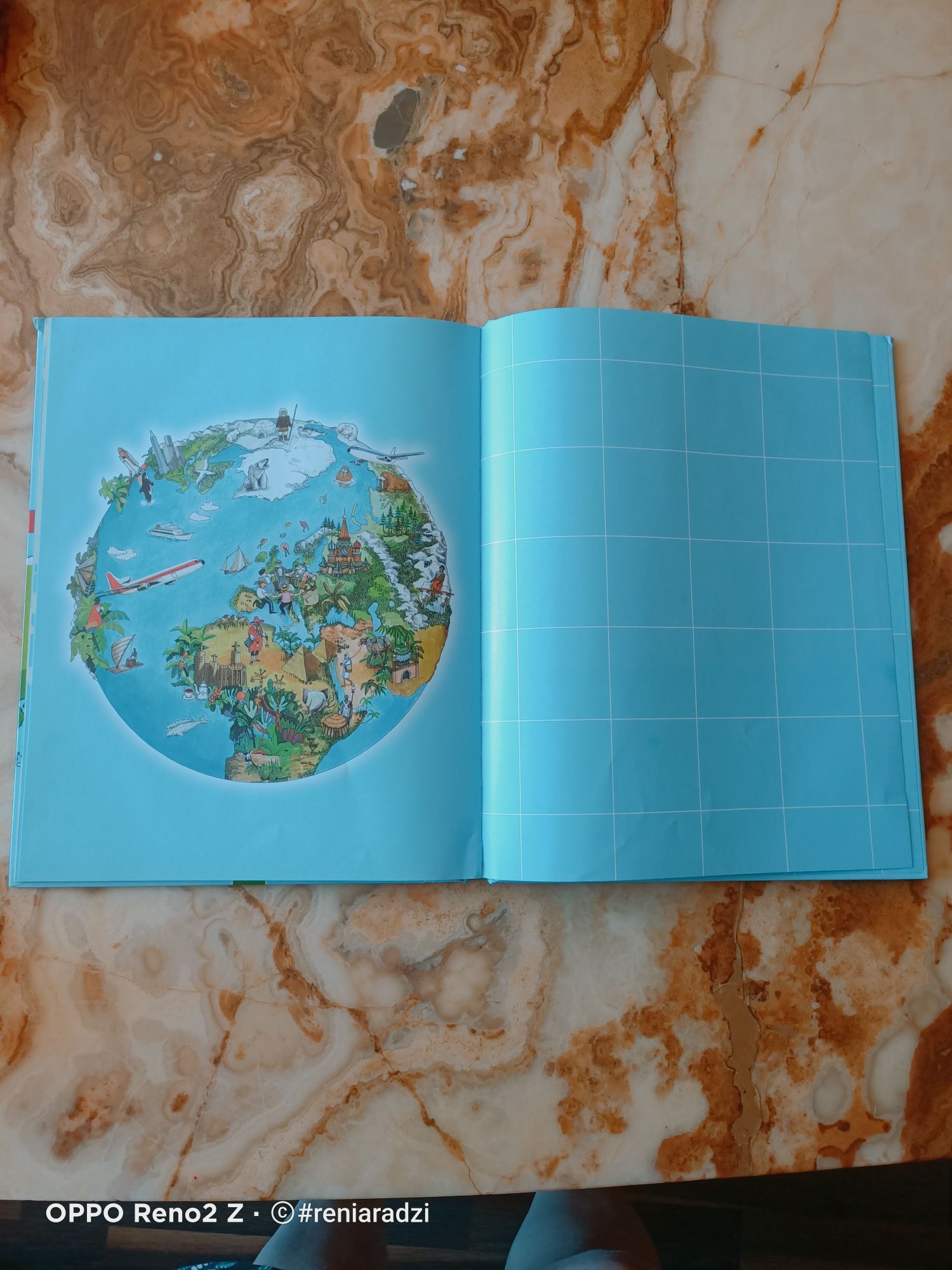 Atlas dla dzieci. Świat. Książka,