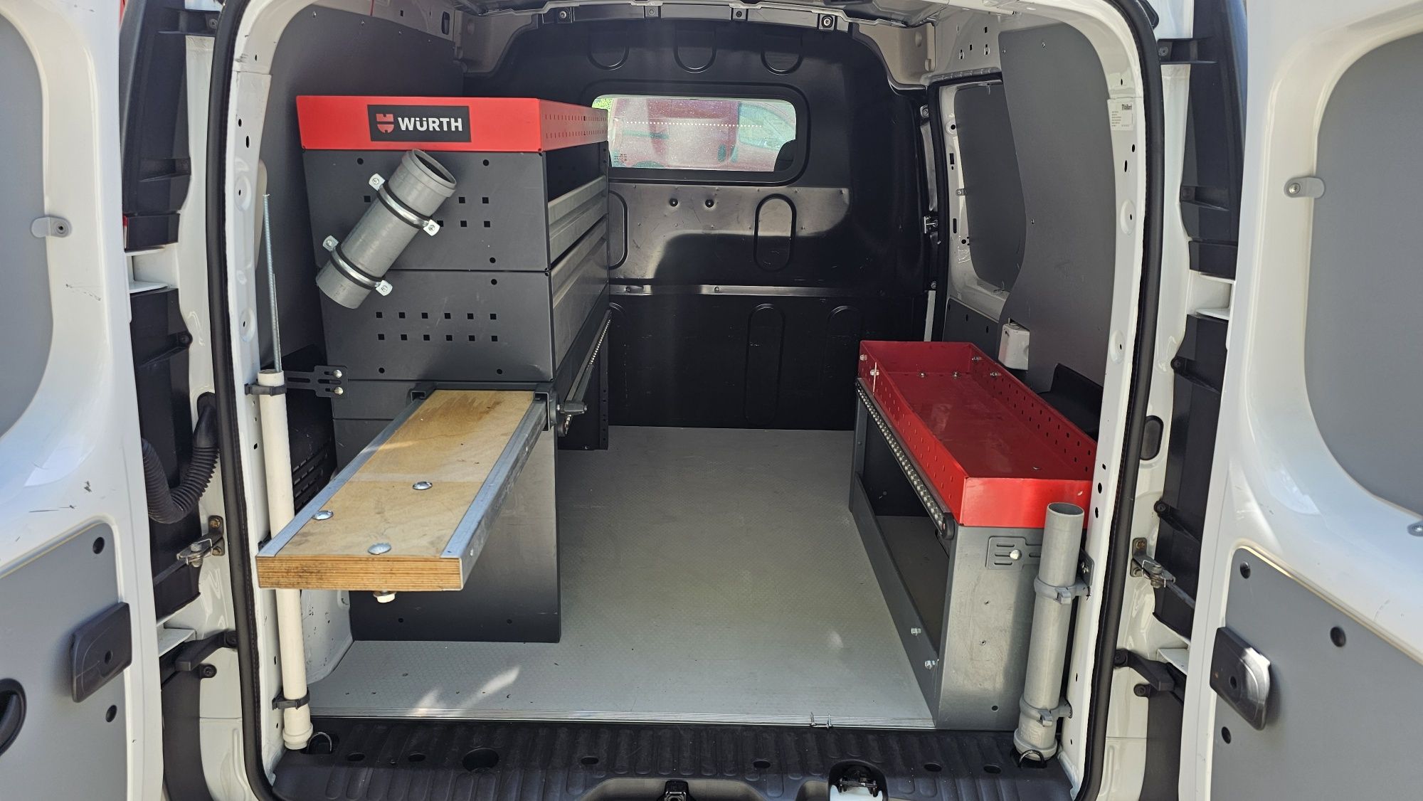 Zabudowa warsztatowa Wurth Renault Kangoo L1