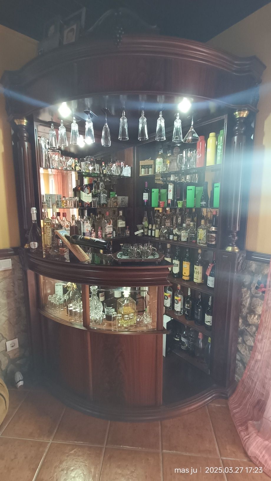 Conjunto de sala de jantar e bar