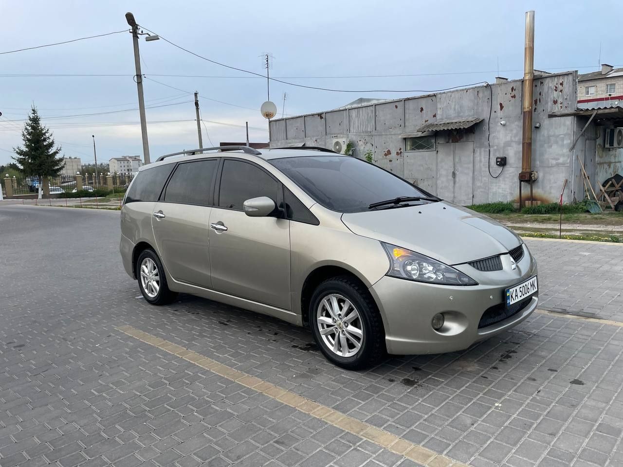 mitsubishi Grandis