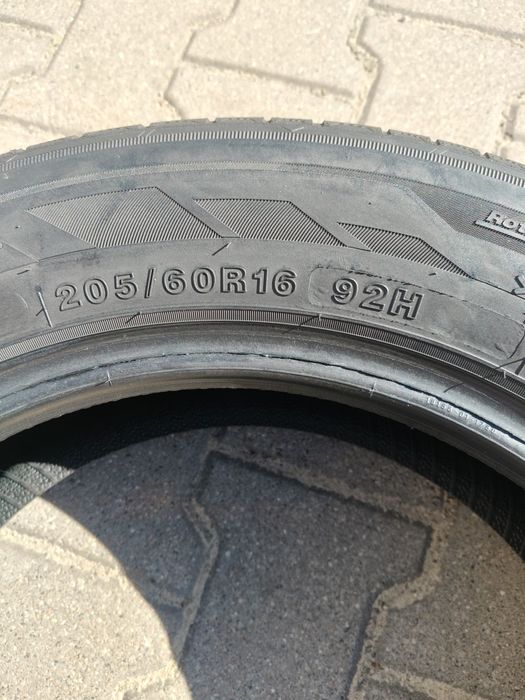 Opona zimowa 205/60 R16 Zeetex WP1000