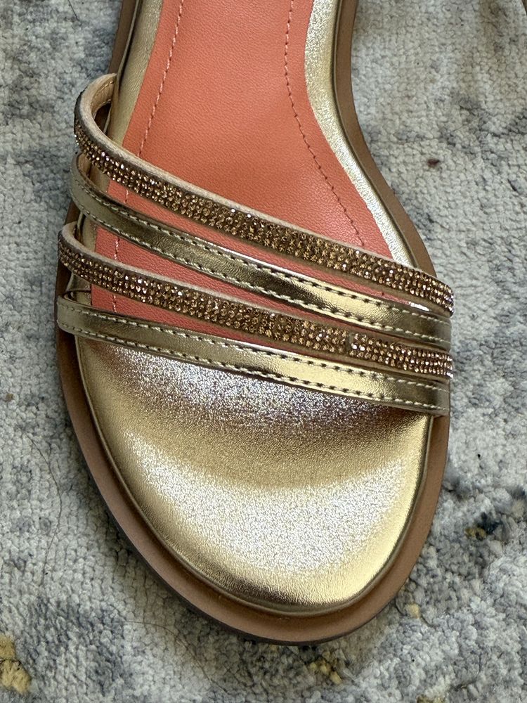 Sandálias Sleek Dourado Daily Cristina