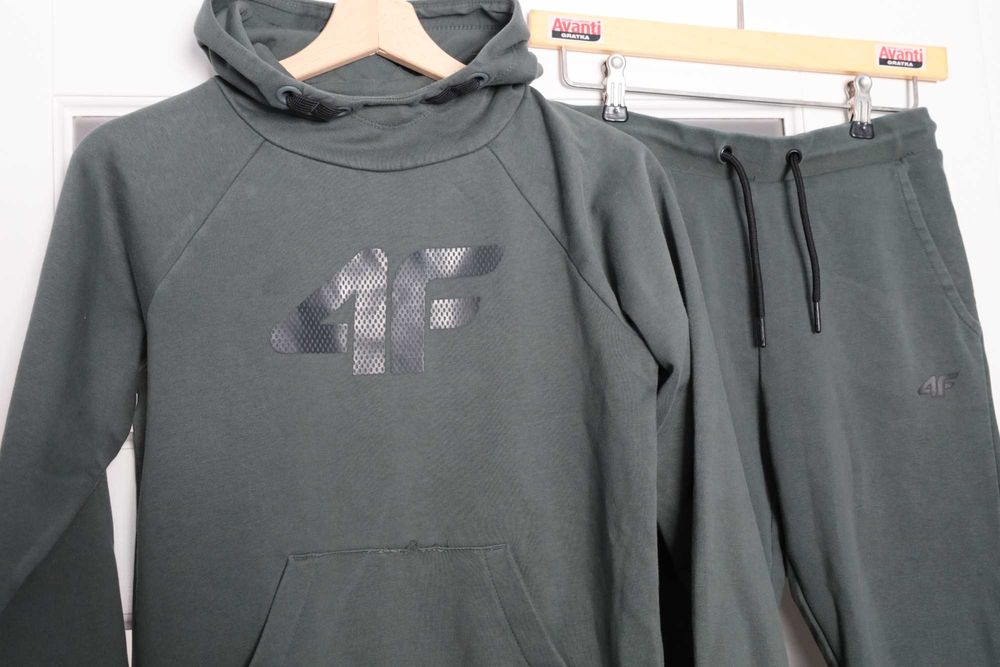 DRES 4F  bluza i spodnie dresowe dla chłopca 146 cm