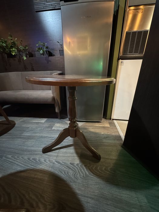 Круглий стіл дерево 65см діаметр 2шт