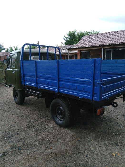 Уаз 3303 самосвал бортовий