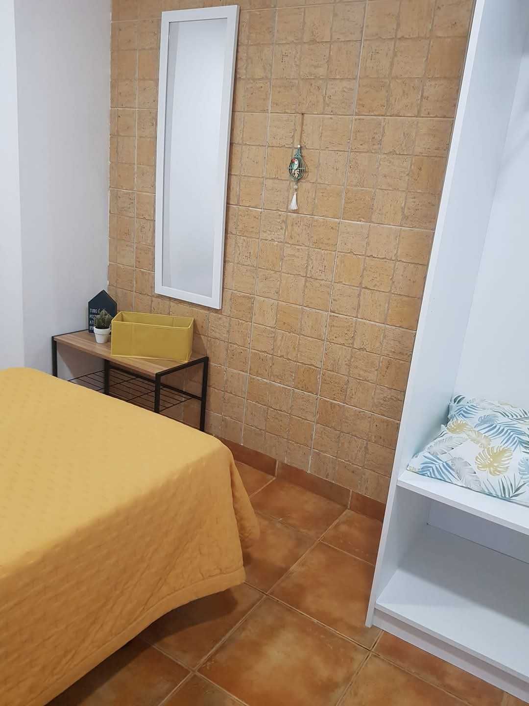 Outubro a Maio  2 quartos