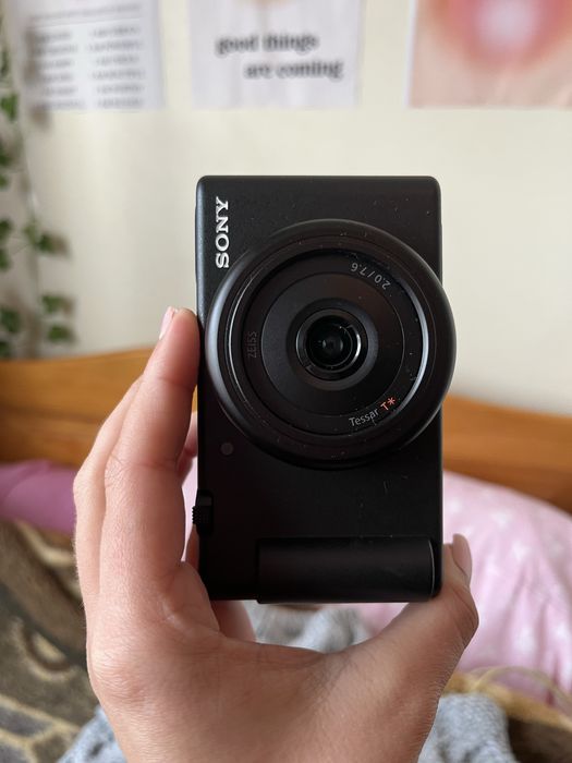 Câmara Sony ZV-1F Nova