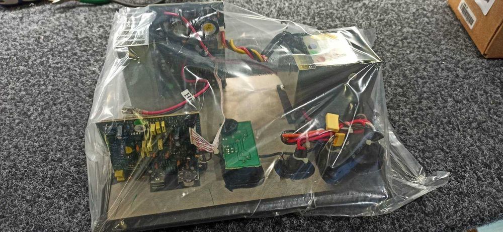 Активные студийные мониторы KRK RP8G2 усилитель