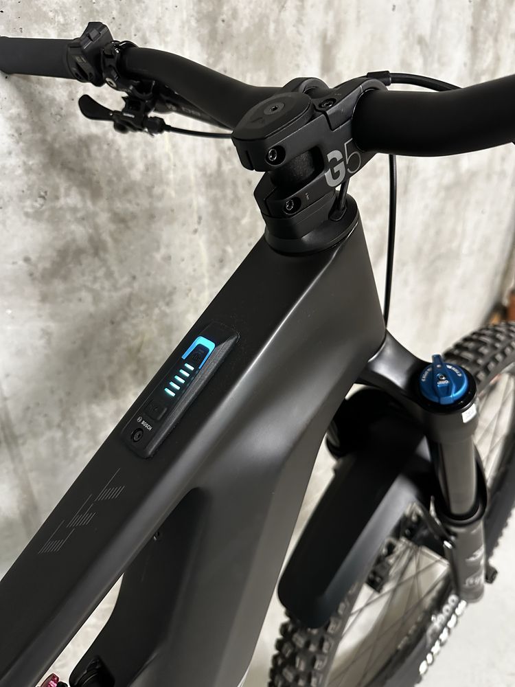 Canyon Strive:ON CFR Underdog