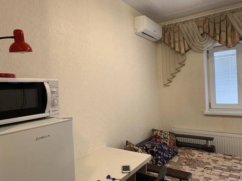 Сдам посуточно метро Спортивная,Защитников Украина