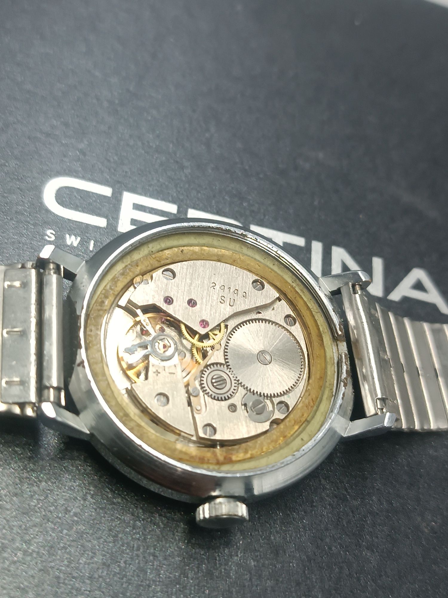 Zegarek wostok mechaniczny ciekawy