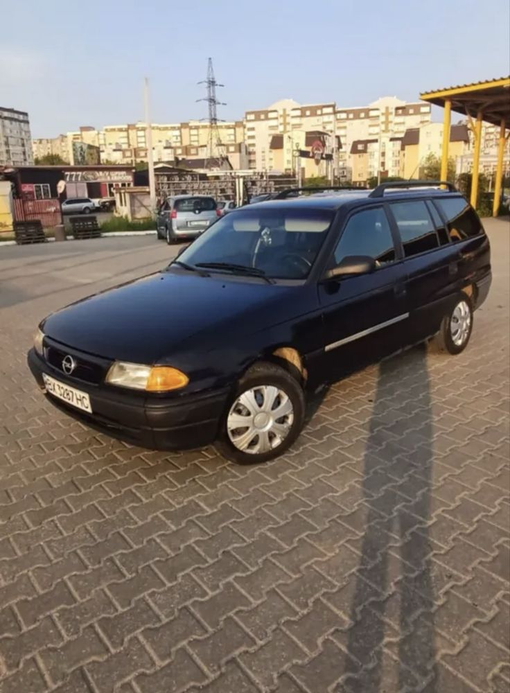 Opel Astra 1995 • 1.6 Газ/Бензин