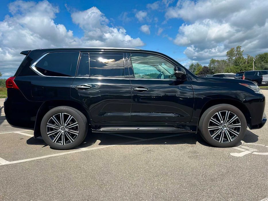 Lexus LX 570      2019