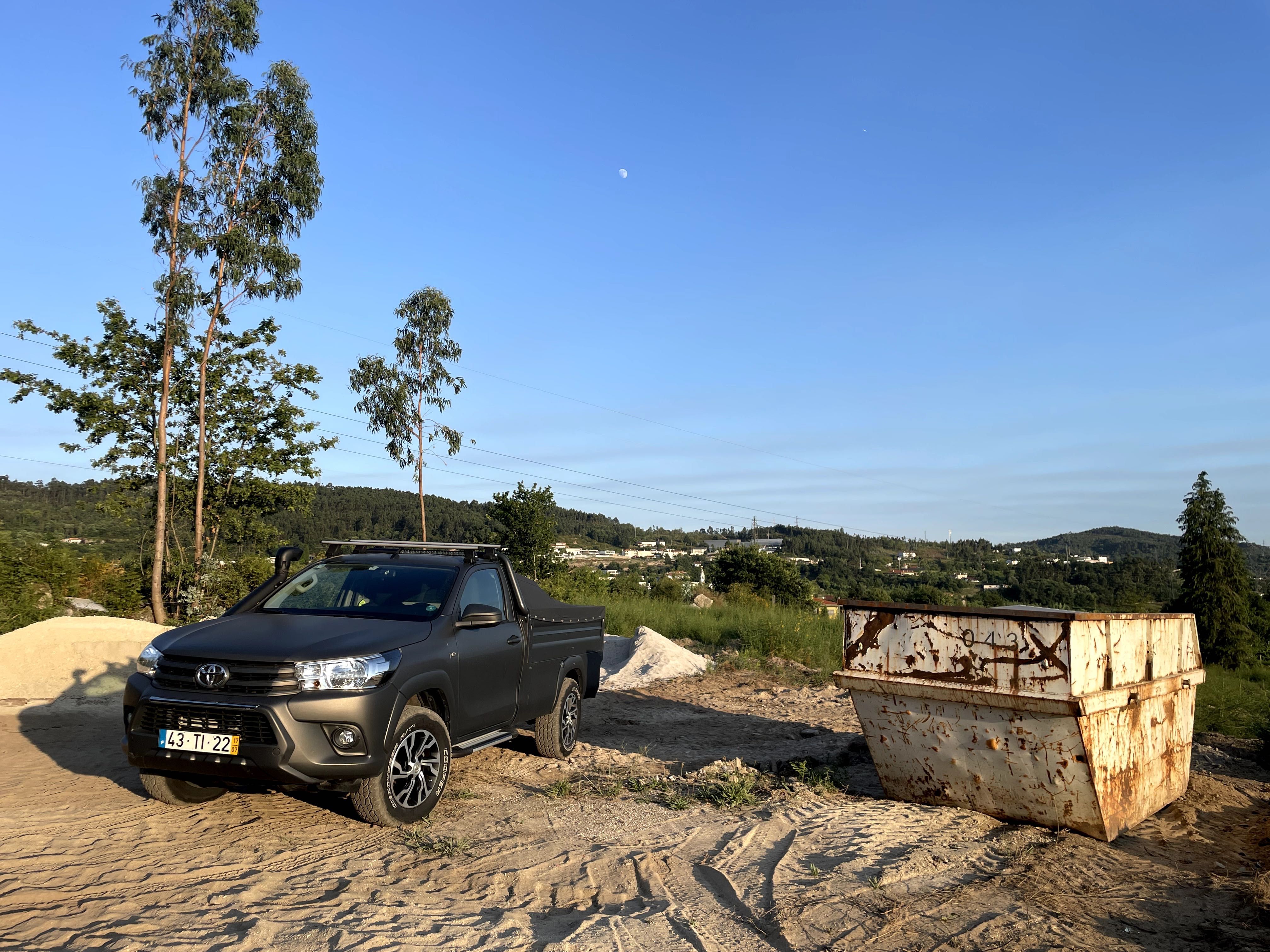 Toyota Hilux 4X4 semi-nova - Apenas 67000 km_Nunca fez TT_Pintura mate