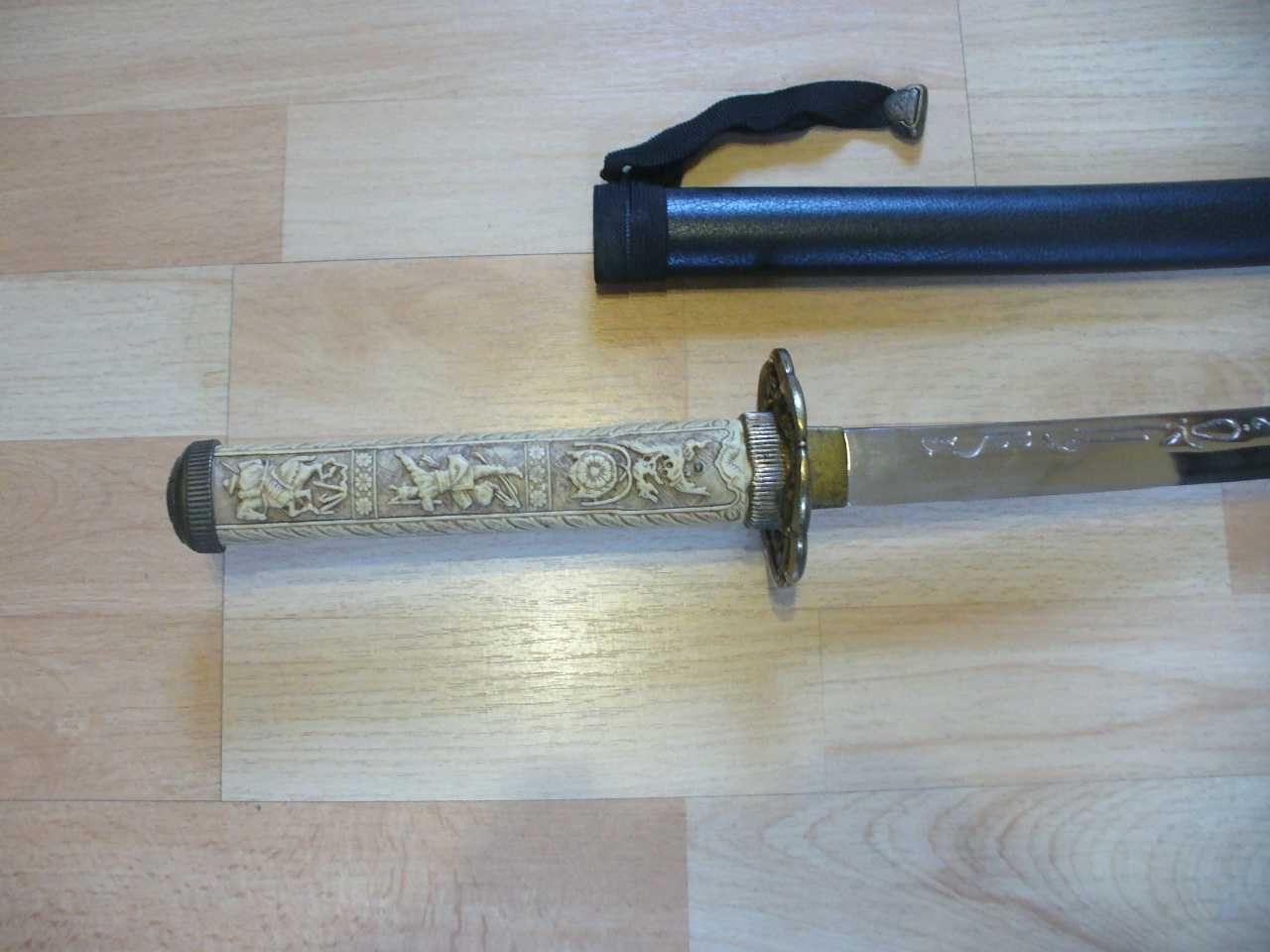 Dekoracyjny samurajski miecz katana (2)