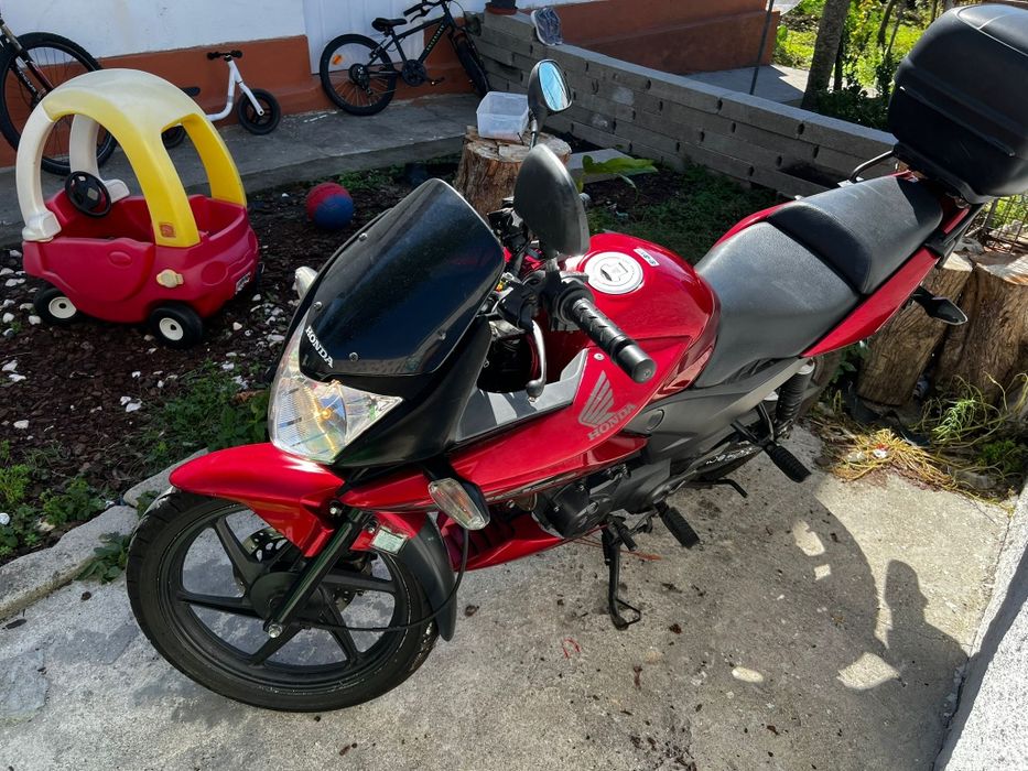 Cbf 125 muito nova