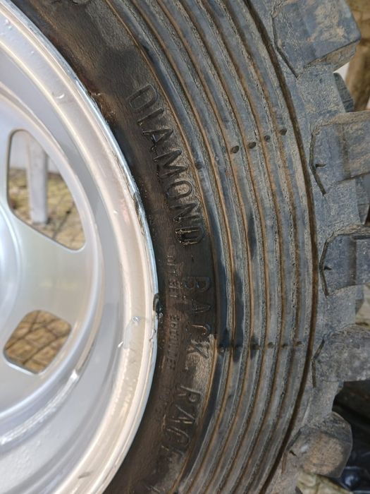 Jantes com pneus jipe opel izuso