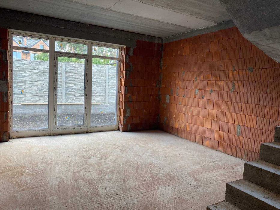 Продам Таун у Передмісті Києва.. Розтермінування