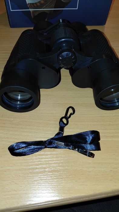 Бінокль          .