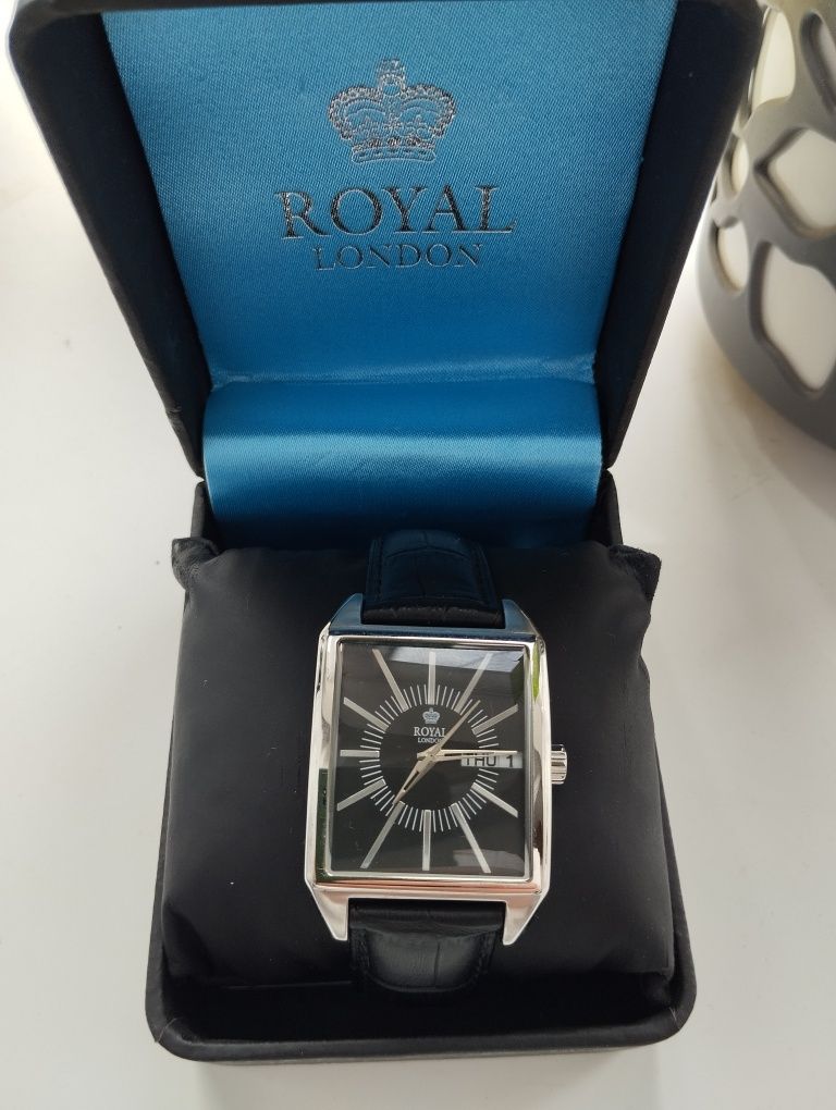 Продам годинник Royal London