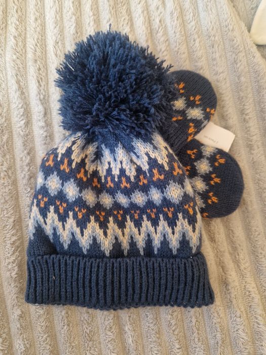 Шапка з рукавичками