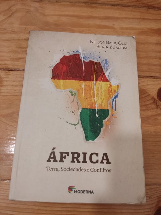 Livro "África: Terras, Sociedades e Conflitos"