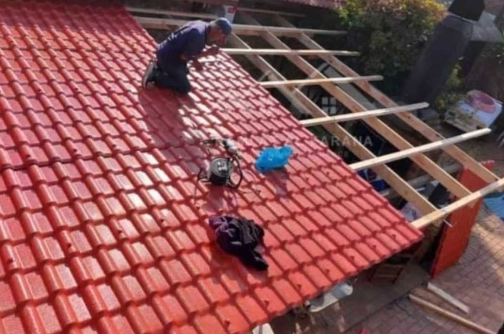 Chapas cubertura em sanduíche e PVC