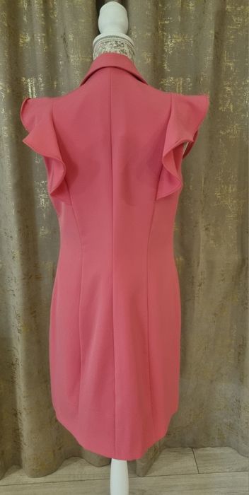 Sukienka dwurzędowy krótka