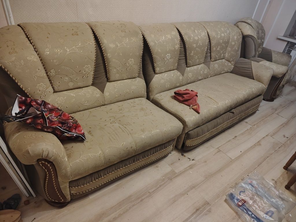 Продам диваны ,,Richmond, +ковры