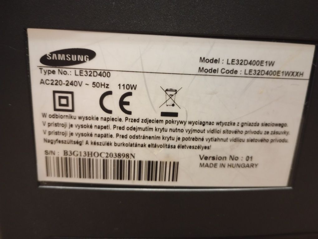 Telewizor Samsung 32 całe LCD