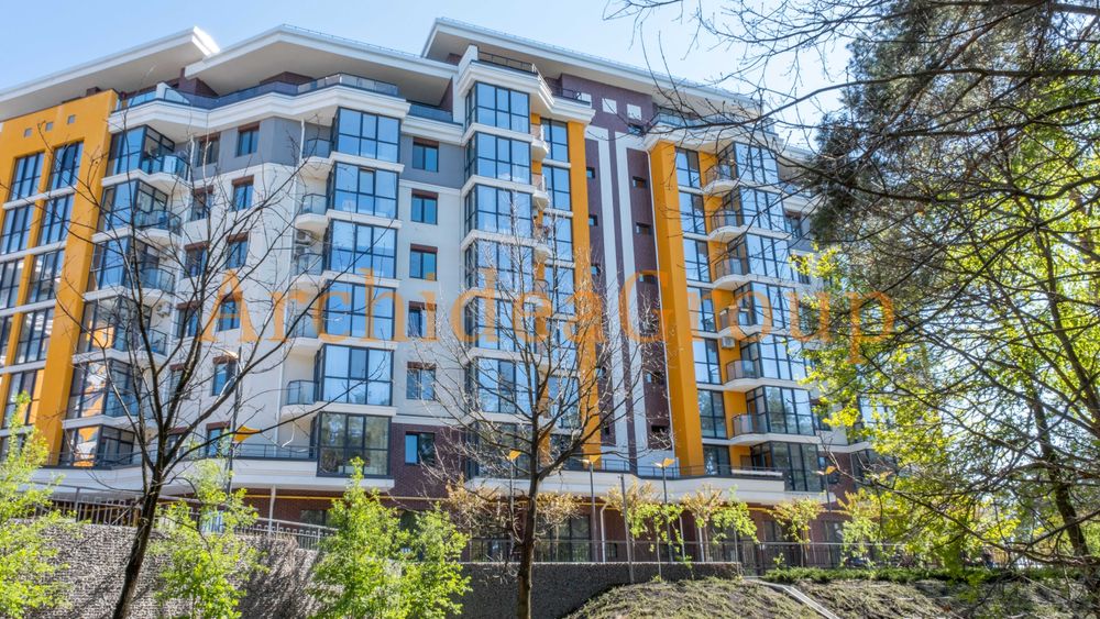 ЖК «На Прорізній» фасад комерційного приміщення  73 м2, Буча