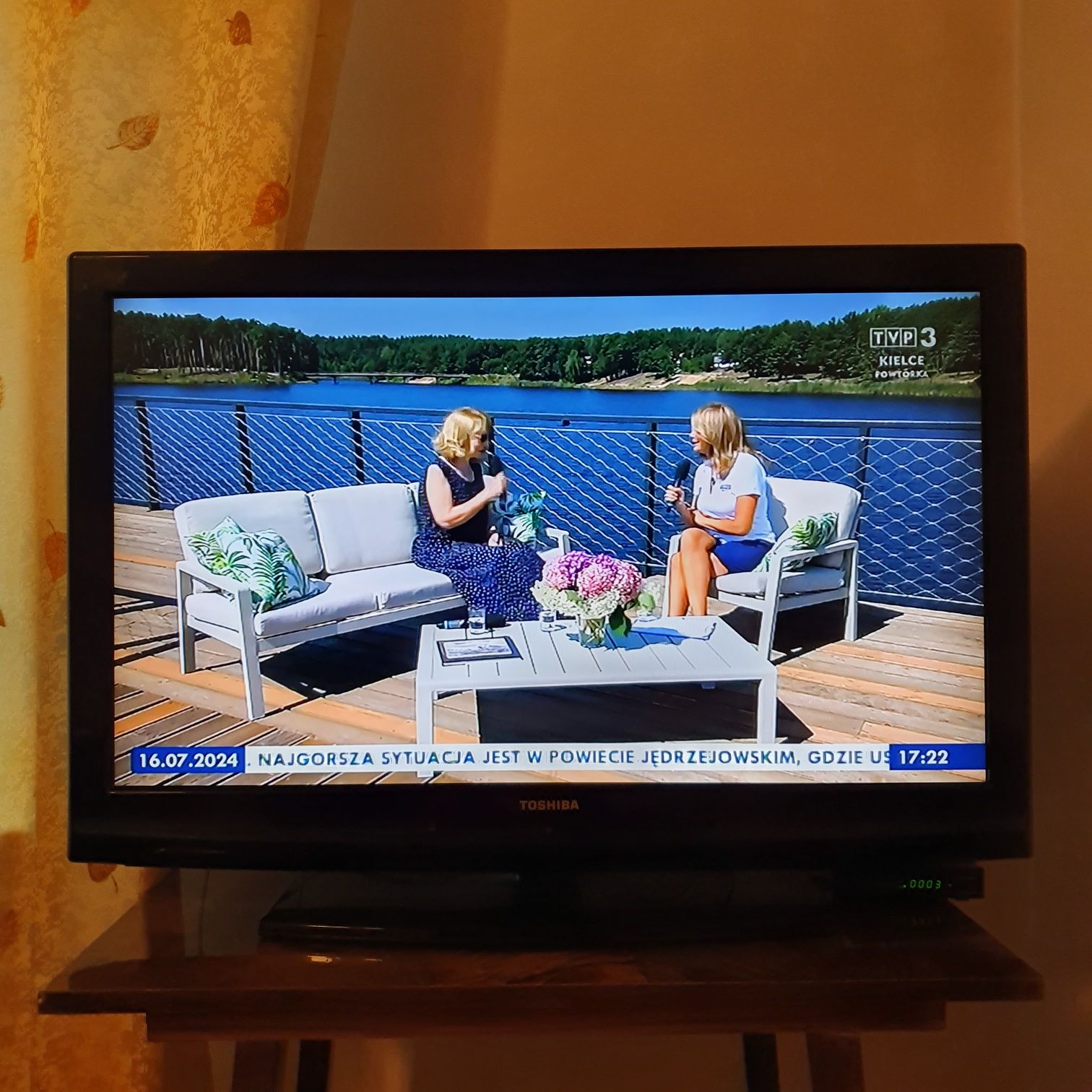 Telewizor TOSHIBA 37 cali jak nowy