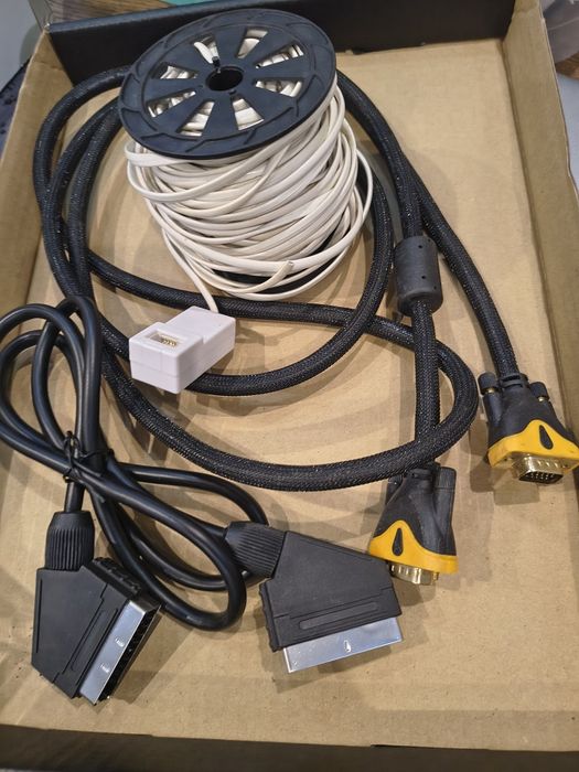 Kable hdmi, USB różne końcówki, internetowe, drukarki itp.