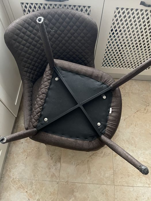 Стільці - крісла обідні, для вітальні. коричневого кольору