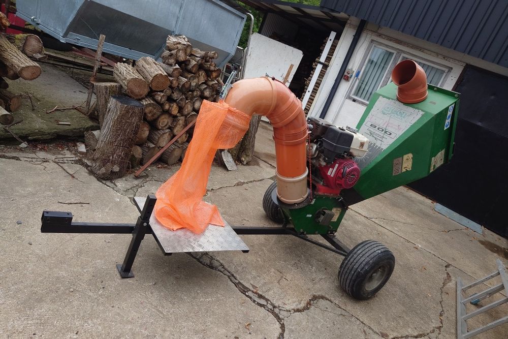 Profesjonalny rębak rozdrabniacz spalinowy Włoskiej marki Green Techni