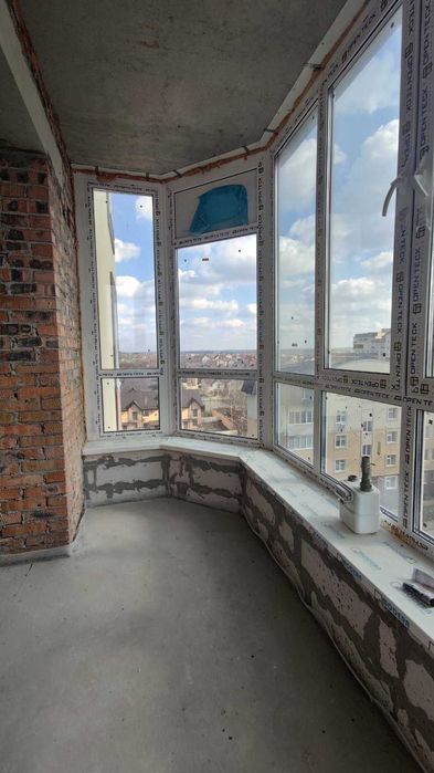 Найдешевша 2 к.кв. в зданій новобудові Виставка.