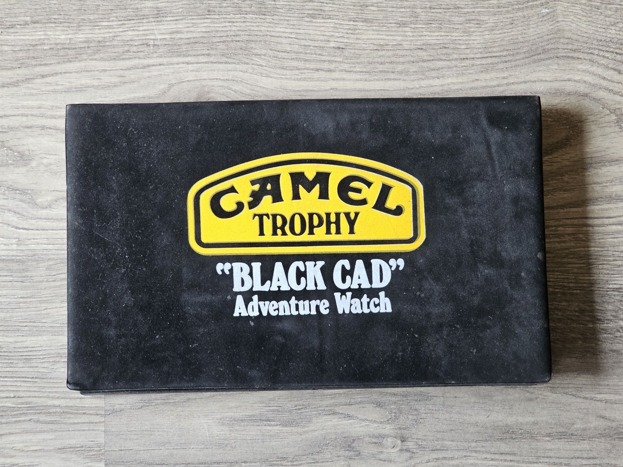 Relógio Camel Trophy "Black Cad"